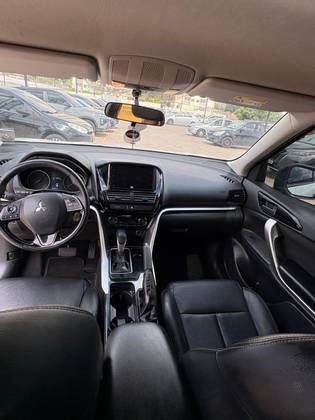 MITSUBISHI ECLIPSE CROSS 1.5 MIVEC TURBO GASOLINA RUSH CVT